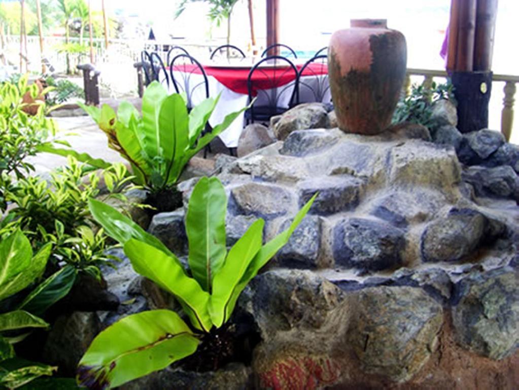 Casa Rey Francis Pension House & Restaurant Bed and Breakfast Tagbilaran-stad Buitenkant foto