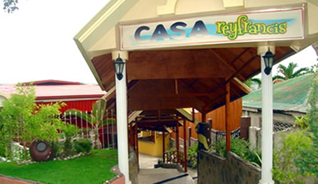 Casa Rey Francis Pension House & Restaurant Bed and Breakfast Tagbilaran-stad Buitenkant foto