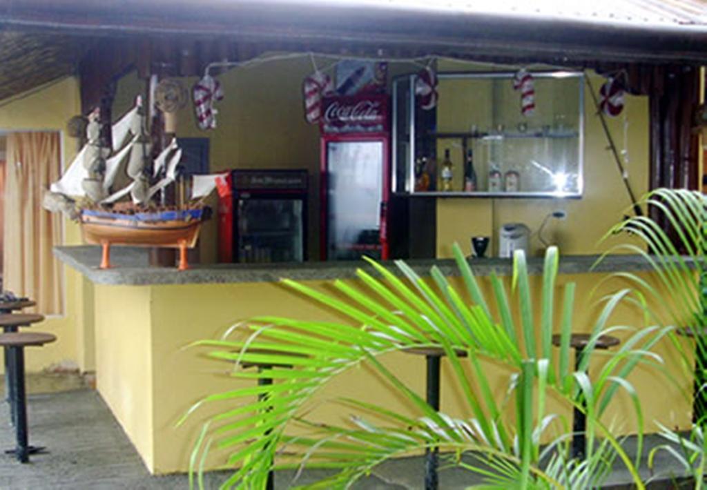 Casa Rey Francis Pension House & Restaurant Bed and Breakfast Tagbilaran-stad Buitenkant foto